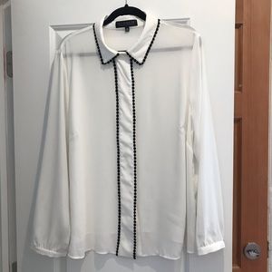 Smart Eloquii Black and White Blouse